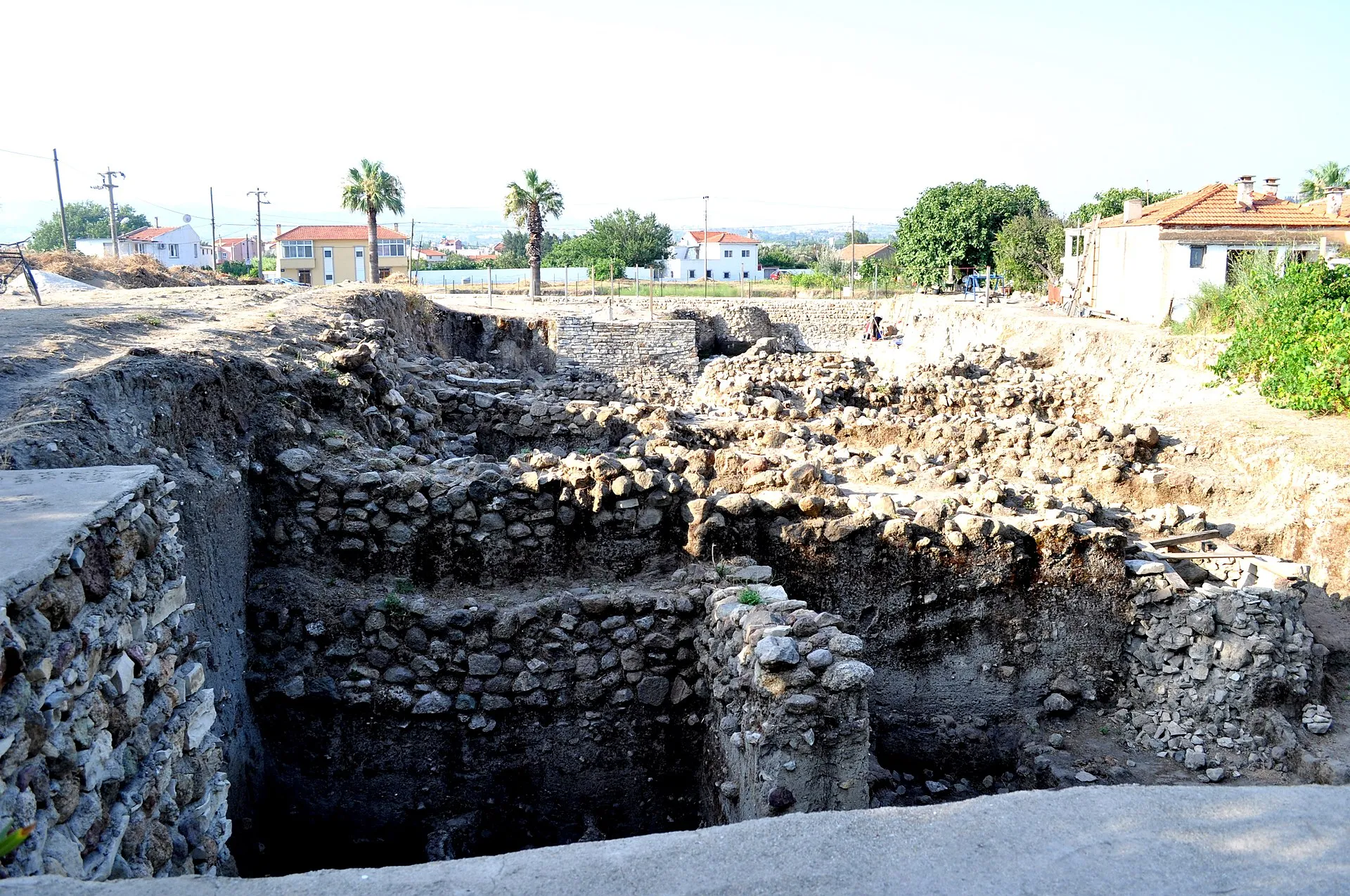 Liman Tepesi — Urla'da bulunan Ege Denizi'nin tarih öncesi limanı